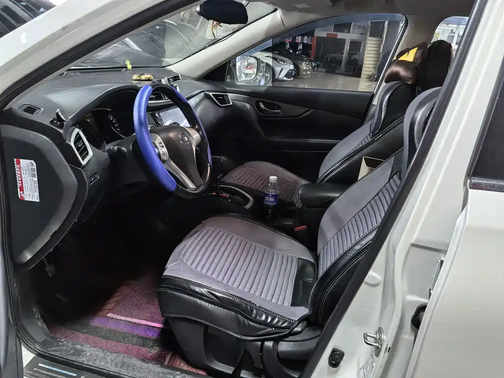 Nissan X-Trail 2015 2.0L CVT Comfort MAX 2WD