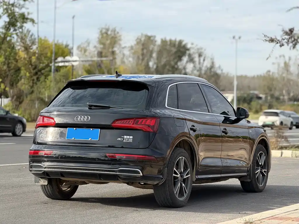 Audi Q5L — миниатюра 8
