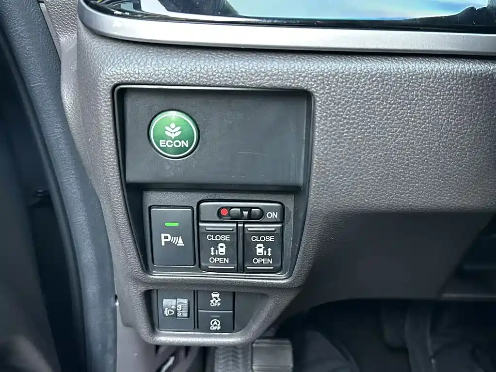 Honda Odyssey — миниатюра 16