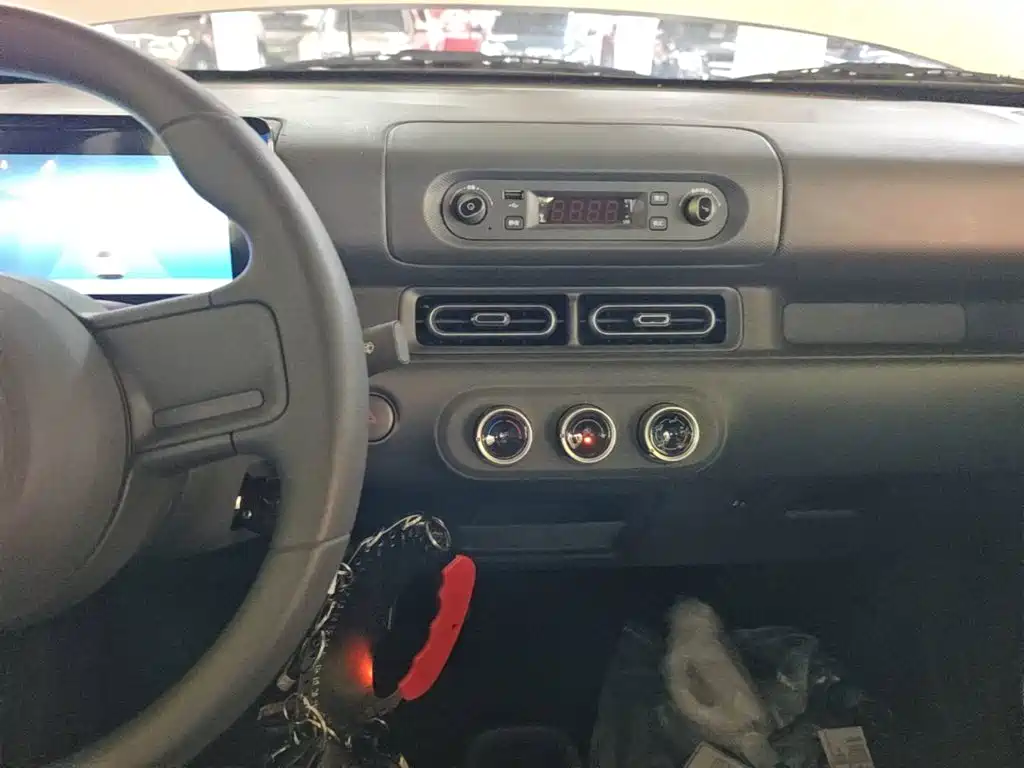 Wuling Zhiguang EV — миниатюра 13