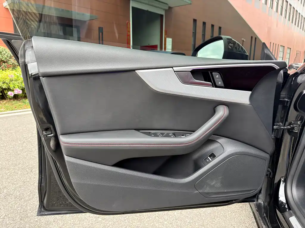 Audi A5 (Import) — миниатюра 18
