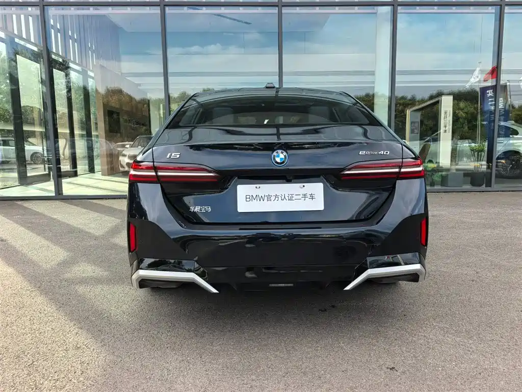 BMW i5 — миниатюра 22