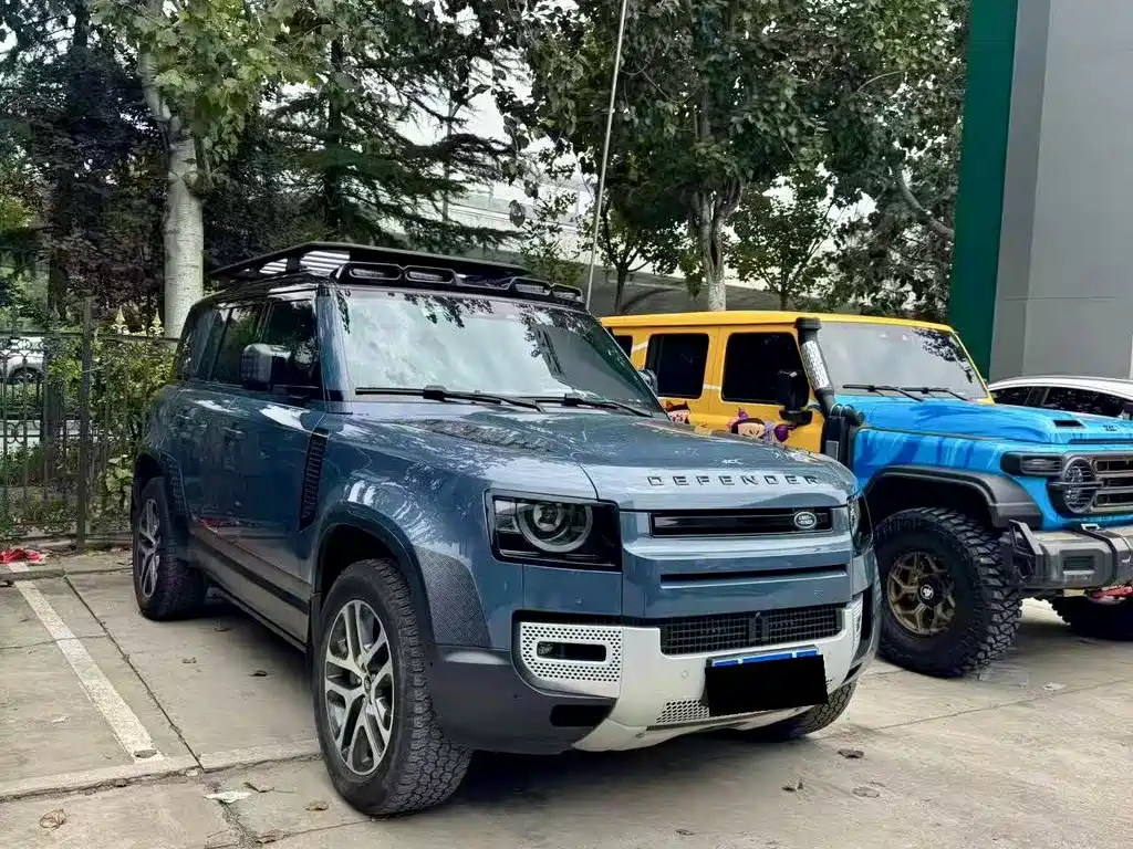 Land Rover Defender — миниатюра 7