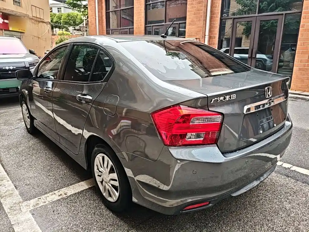 Honda City Classic — миниатюра 5