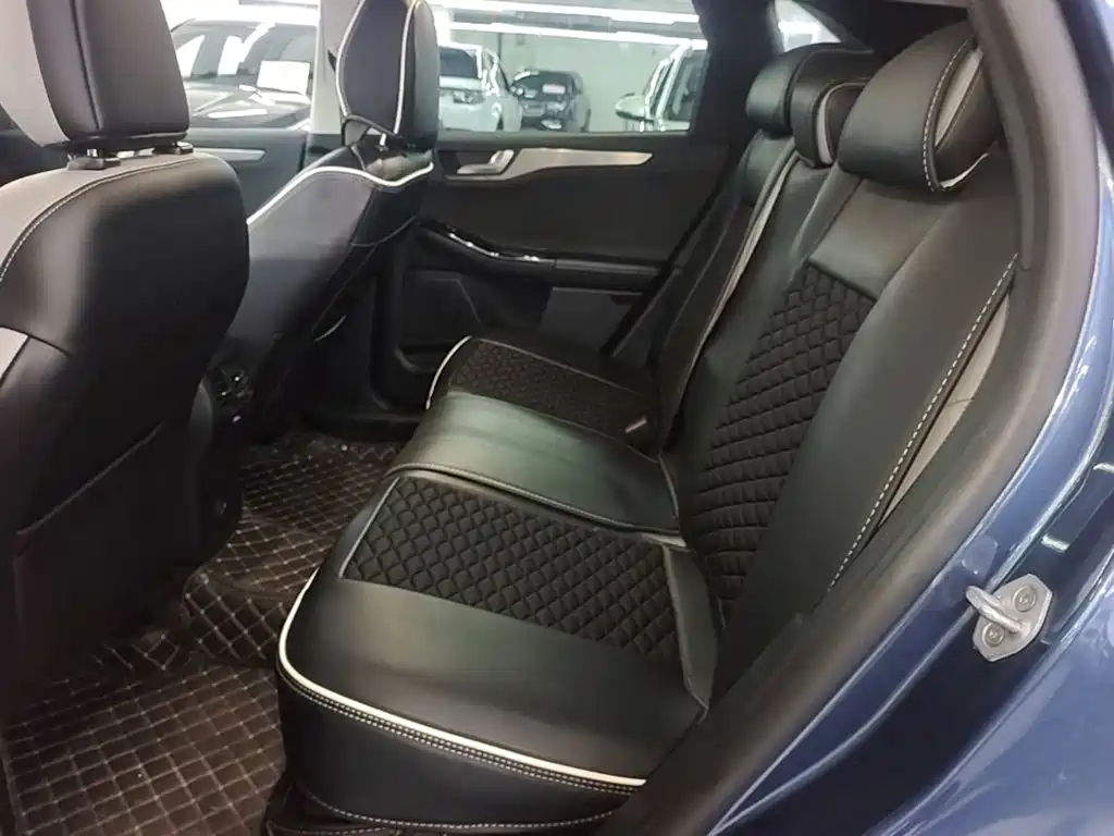 Ford Escape — миниатюра 17