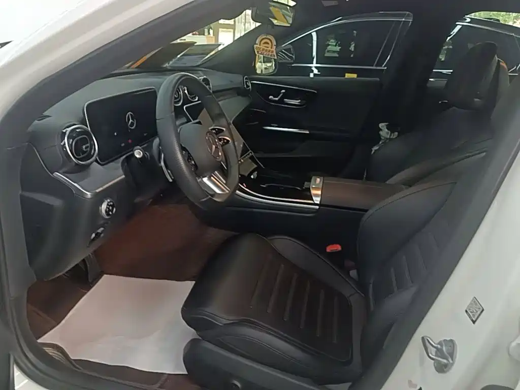 Mercedes-Benz C-Class — миниатюра 15
