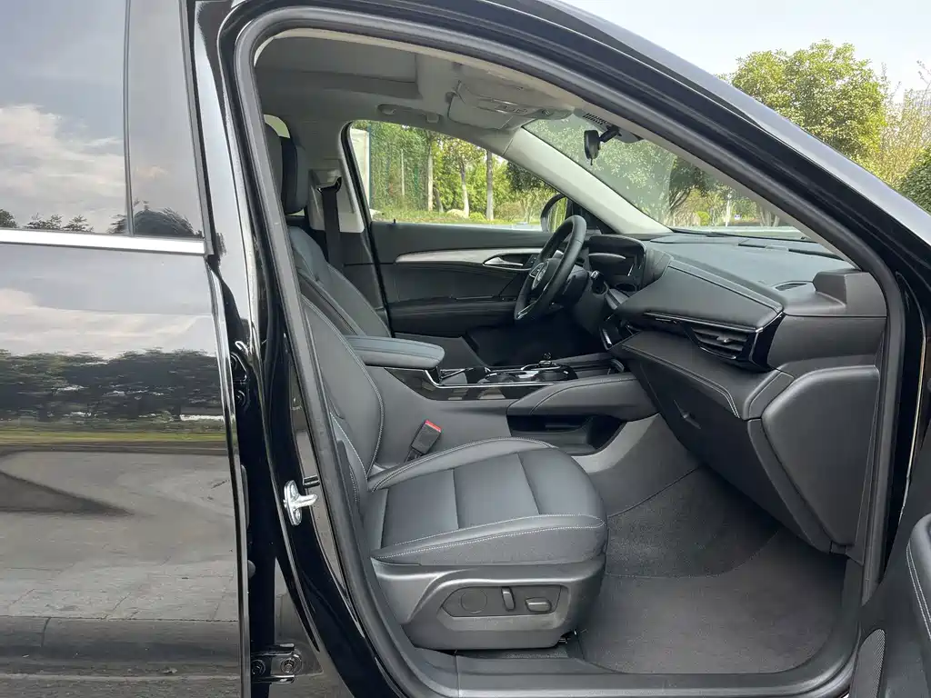 Buick Envision S — миниатюра 10
