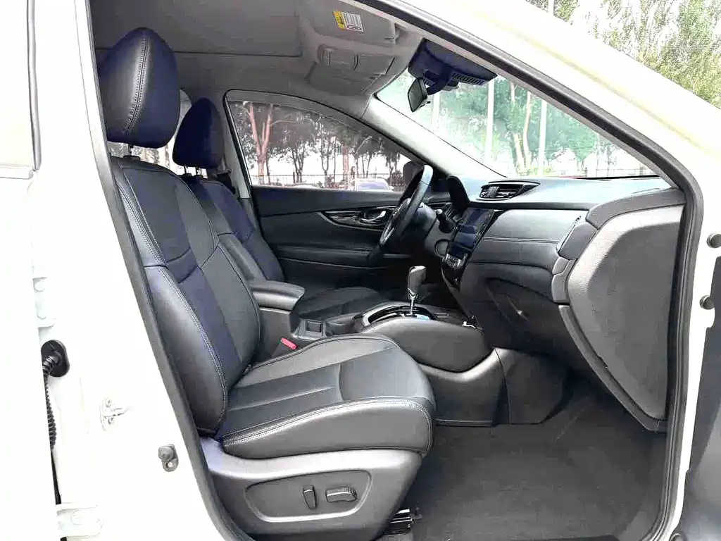 Nissan X-Trail — миниатюра 15