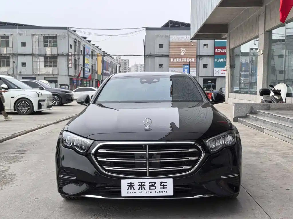 Mercedes-Benz E-Class — миниатюра 2