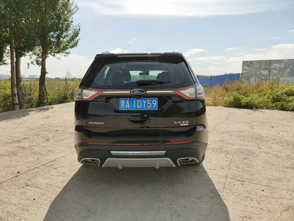 Ford Edge — миниатюра 7