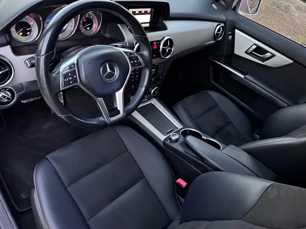 Mercedes-Benz GLK-Class — миниатюра 3