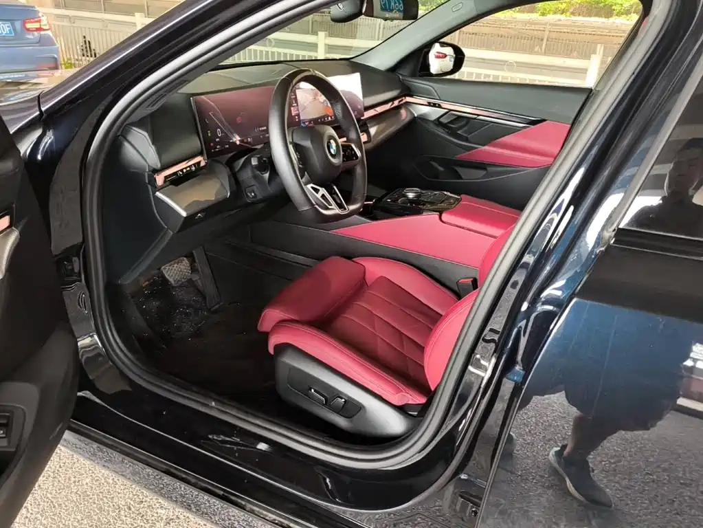 BMW 5 Series (Import) — миниатюра 5