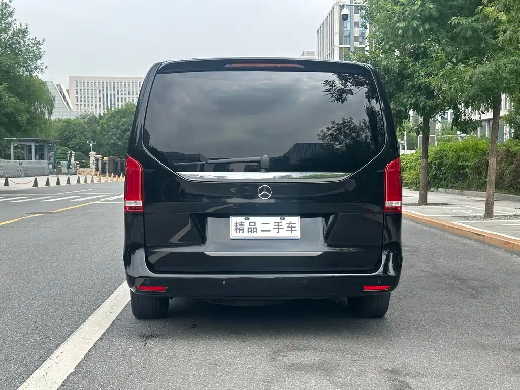Mercedes-Benz V-Class — миниатюра 6