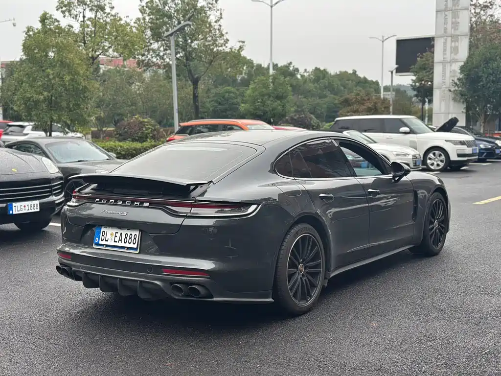 Porsche Panamera — миниатюра 9