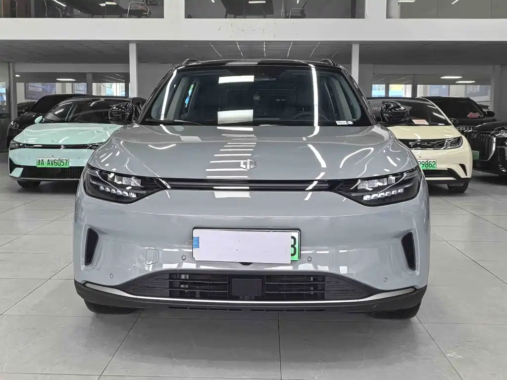Leapmotor Leapmotor C11 — миниатюра 2