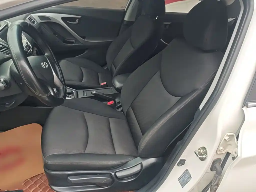 Hyundai Elantra Langdong — миниатюра 15
