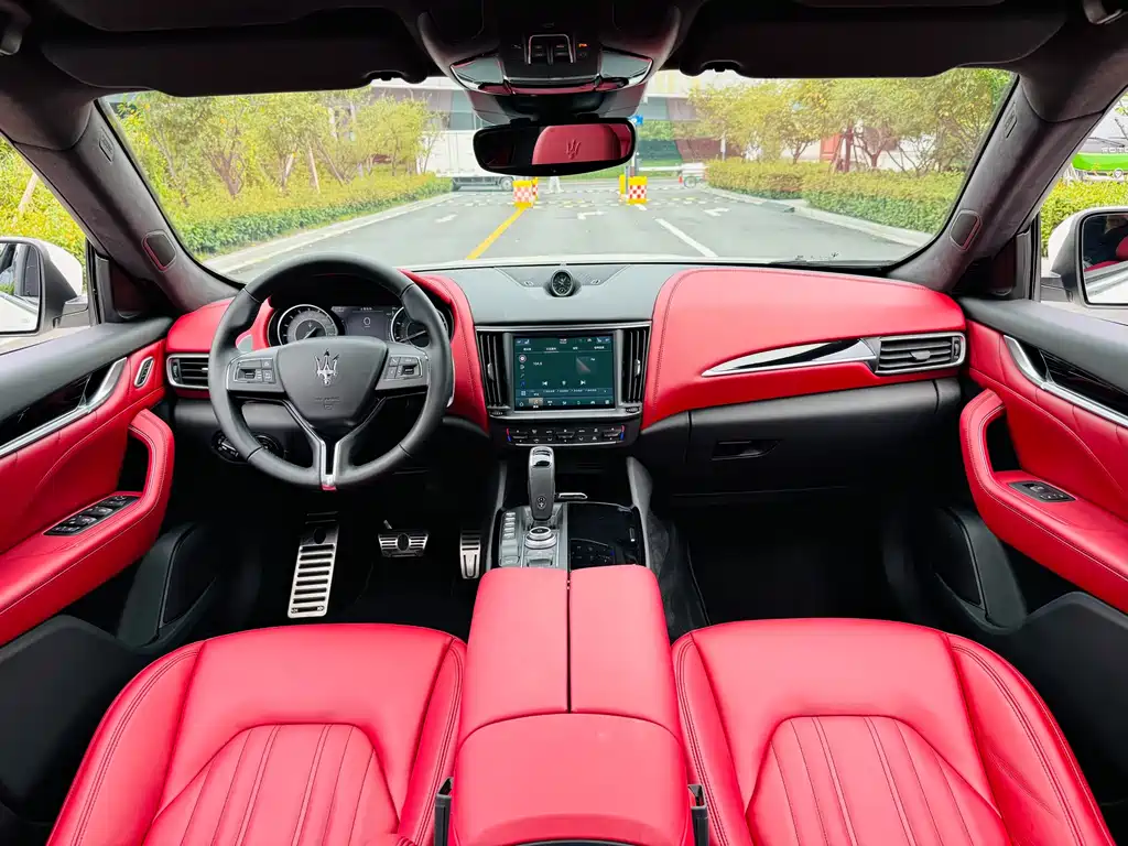 Maserati Levante — миниатюра 5