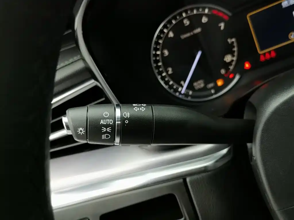 Cadillac XT5 — миниатюра 21