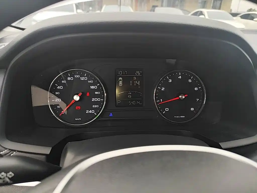 Roewe i6 Classic — миниатюра 12