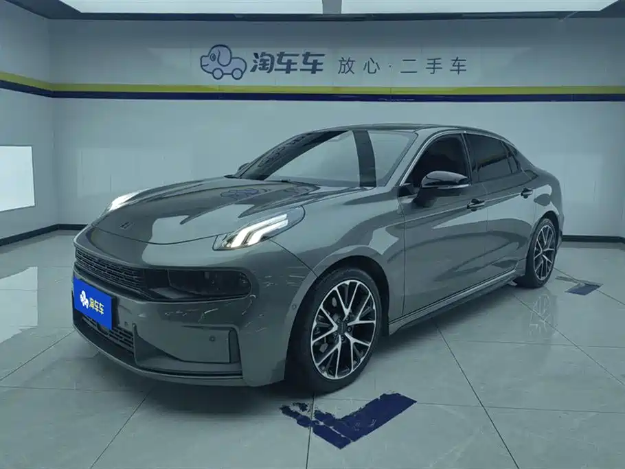 Купить Lynk & Co 03