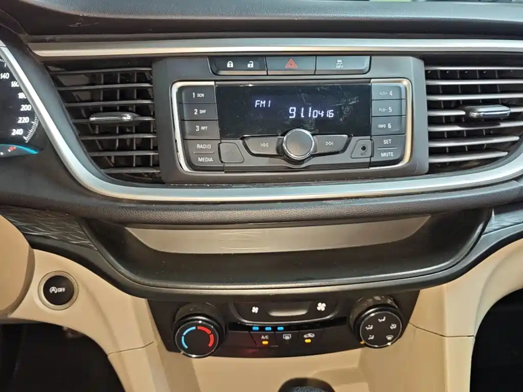 Buick Excelle — миниатюра 13
