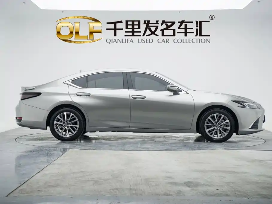 Lexus ES — миниатюра 5