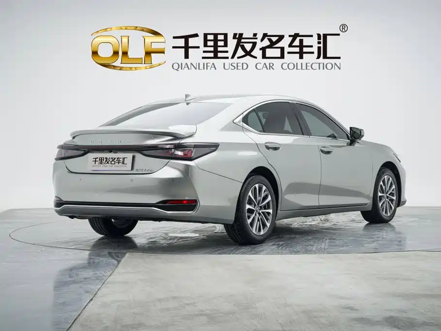 Lexus ES — миниатюра 4