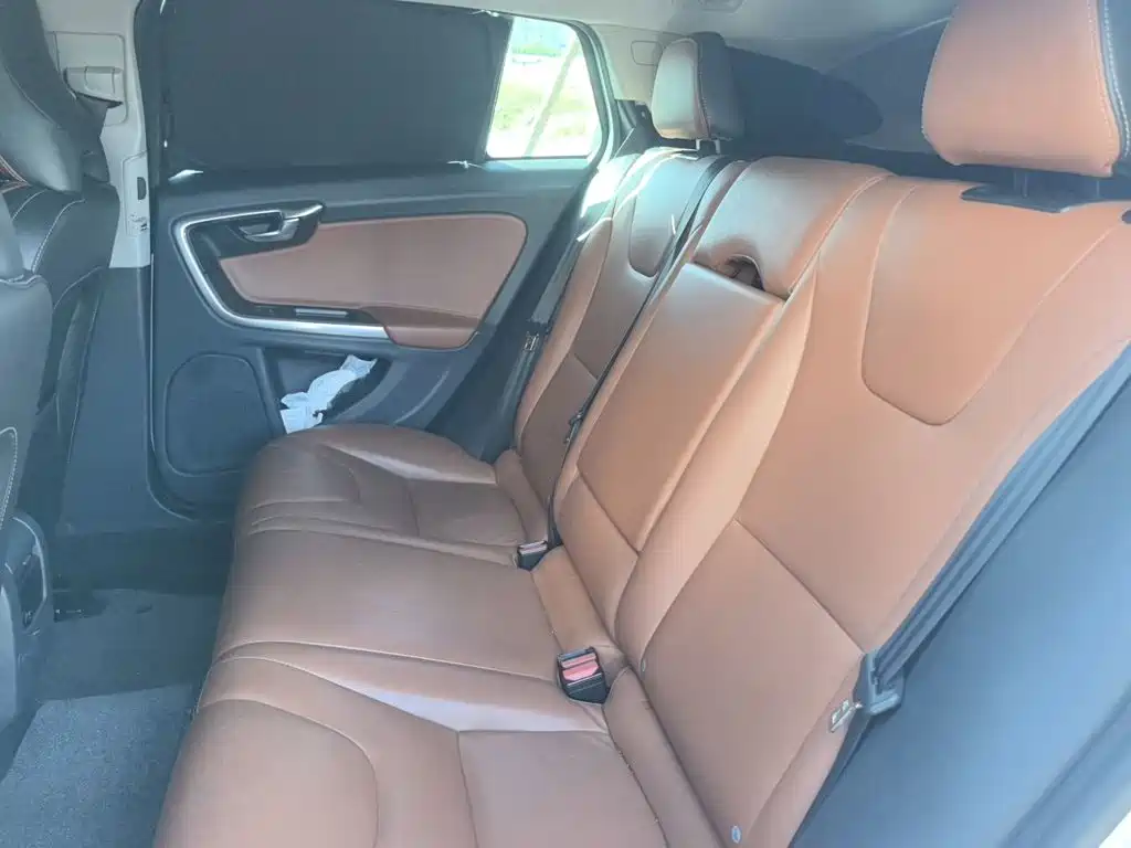 Volvo V60 — миниатюра 18