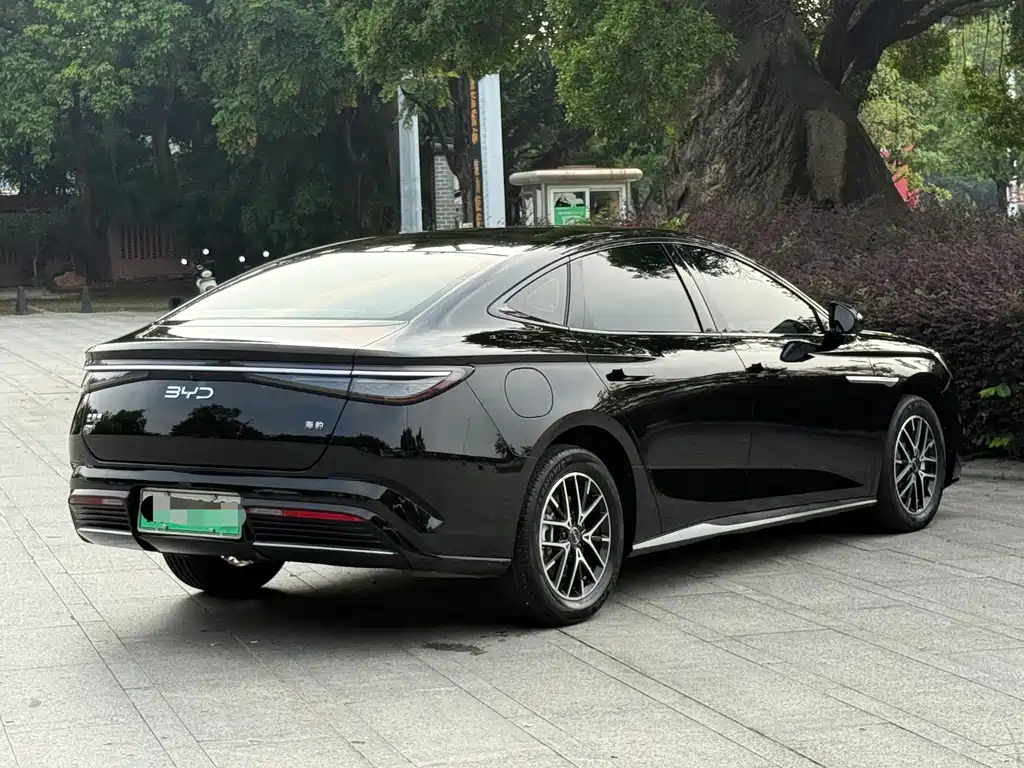 BYD Seal — миниатюра 6