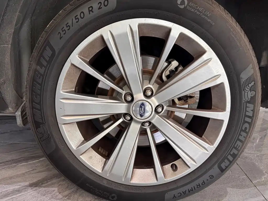 Ford Explorer (Import) — миниатюра 26
