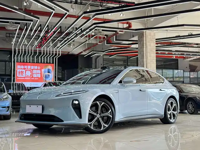 NIO NIO ET5 2024