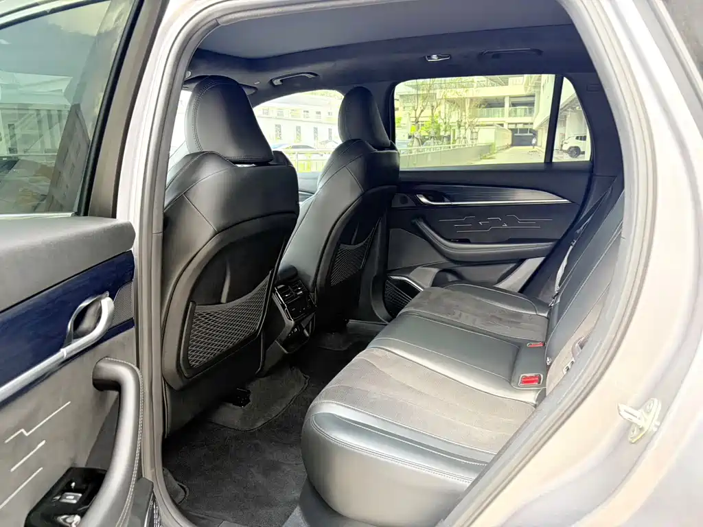 Geely Xingyue L — миниатюра 8