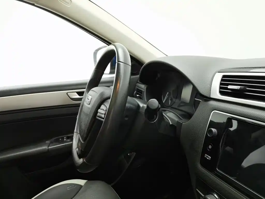 Qoros Qoros 5 — миниатюра 22