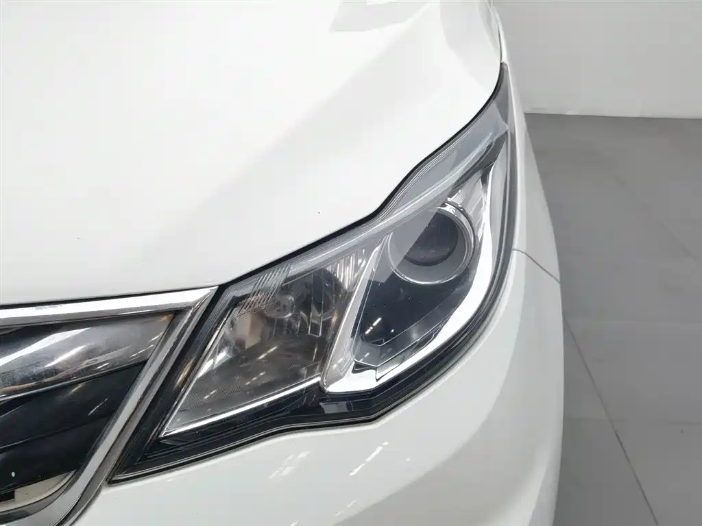 Changan Oshan A600 A600 2016 1.5L MT Luxury 7 мест