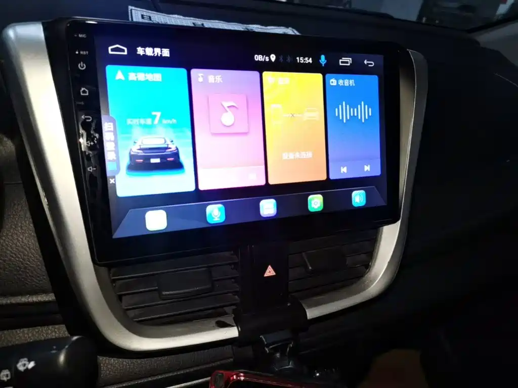 Toyota Yaris L — миниатюра 13