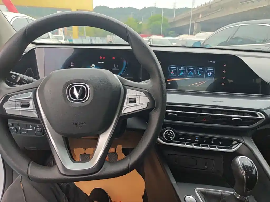 Changan Eado — миниатюра 10