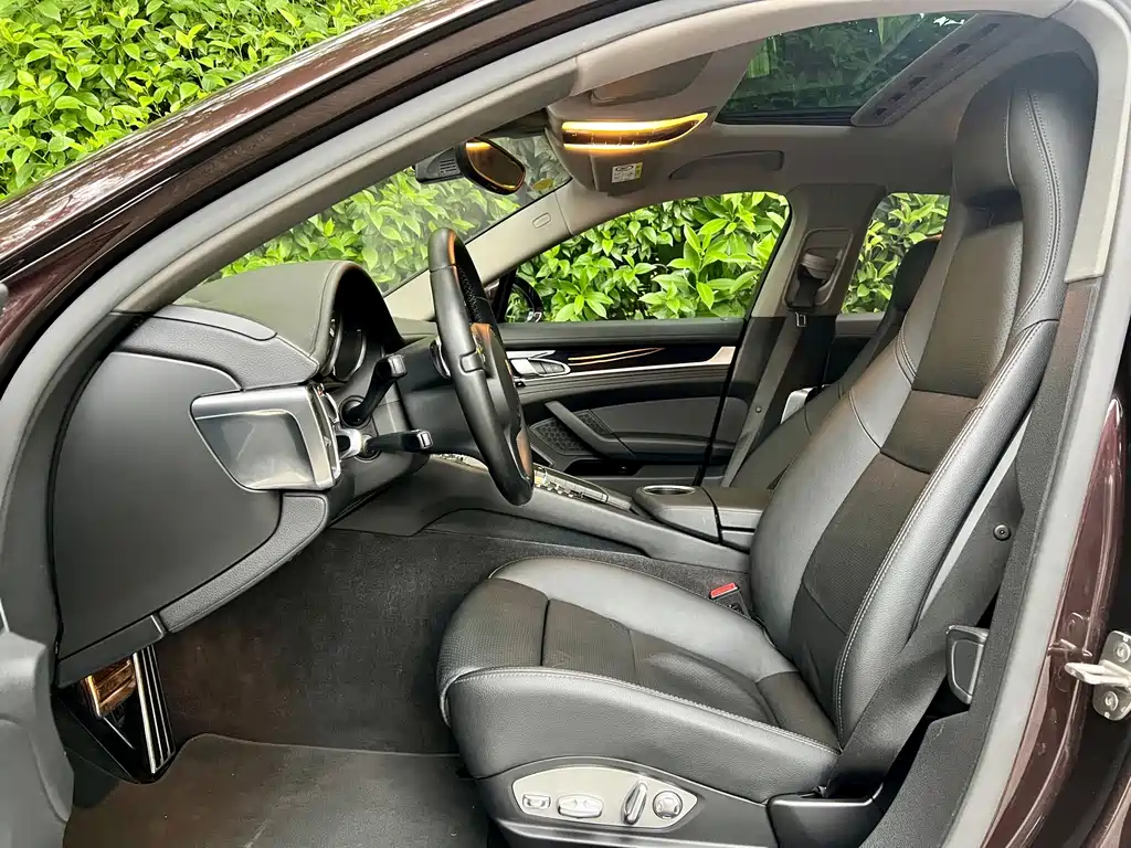 Porsche Panamera — миниатюра 6