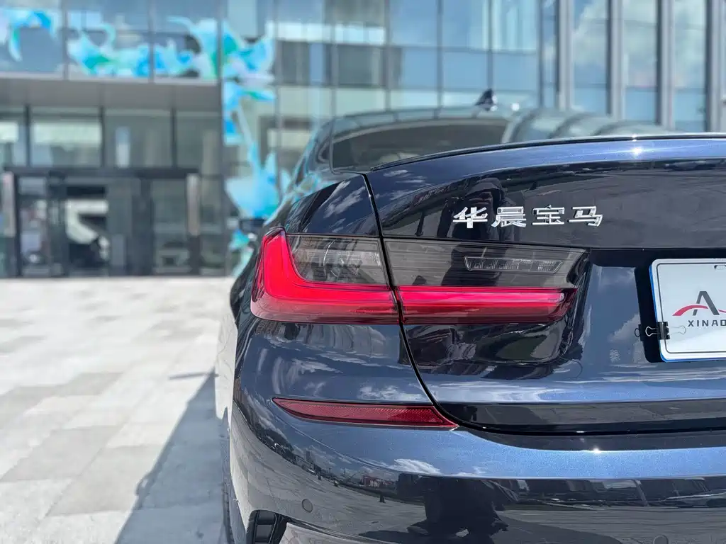 BMW 3 Series — миниатюра 9