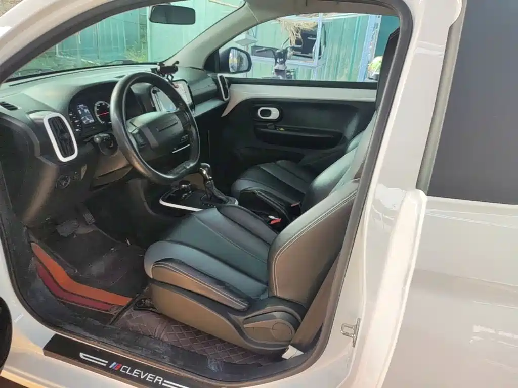 Roewe Clever — миниатюра 15