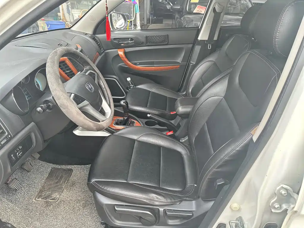 Changan CS35 2015 1.6L MT Comfort IV