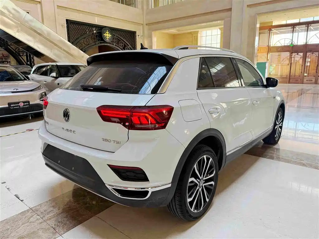 Volkswagen T-Roc — миниатюра 16
