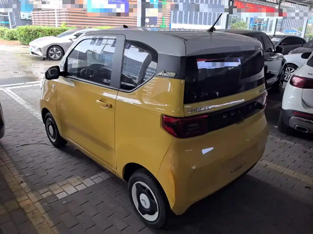 Wuling MINIEV — миниатюра 5
