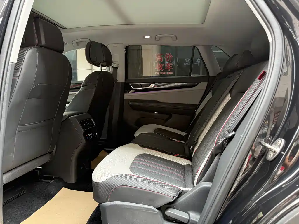 Volkswagen Teramont — миниатюра 8