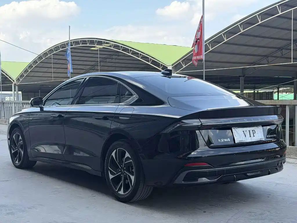 Lincoln Z — миниатюра 4
