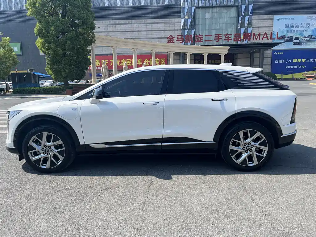 Cadillac IQ