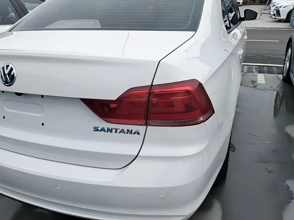 Volkswagen Santana — миниатюра 8