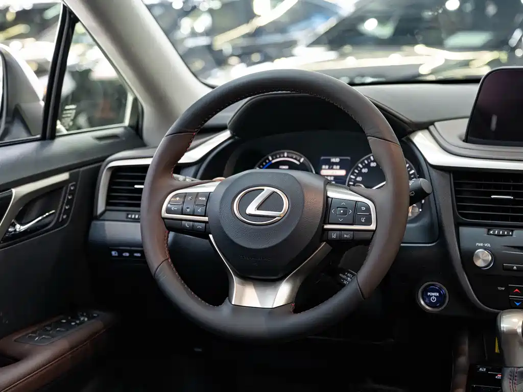 Lexus RX — миниатюра 14