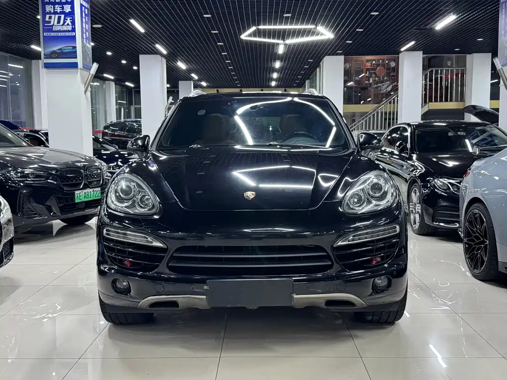 Porsche Cayenne — миниатюра 2