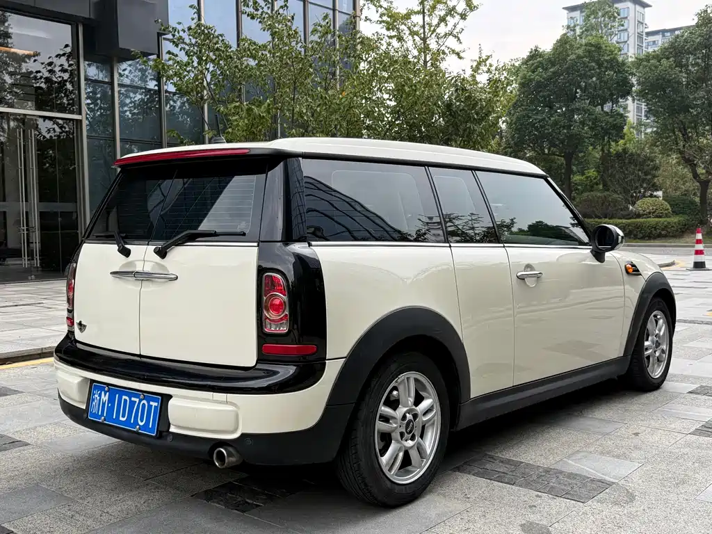MINI Mini Clubman — миниатюра 4