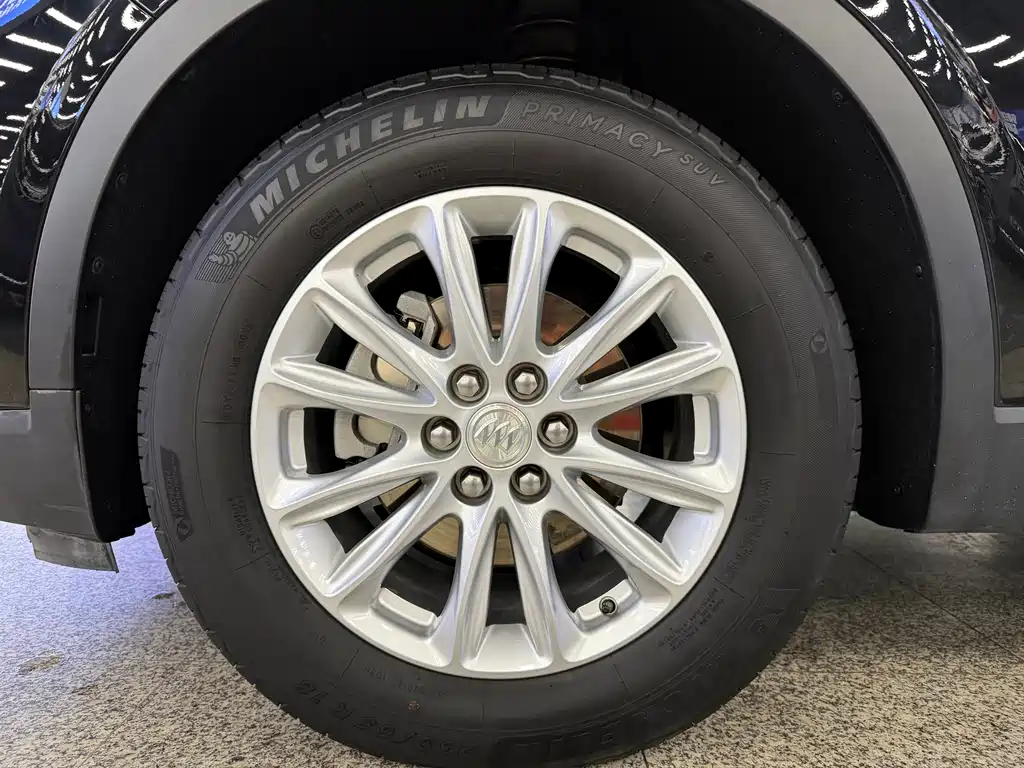 Buick Enclave — миниатюра 23